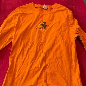 Halloween shirt size small in kids